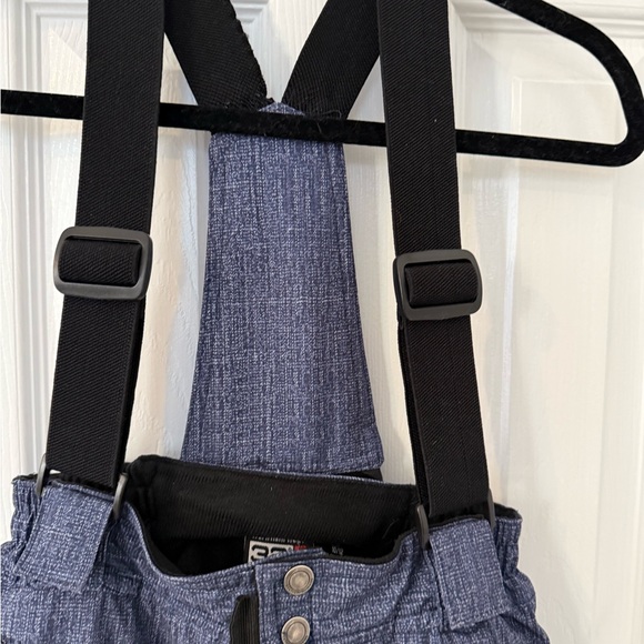 Boys ski bibs weatherproof 32° brand size 7/8 &
10/12 smoke-free home good cond - Picture 10 of 15